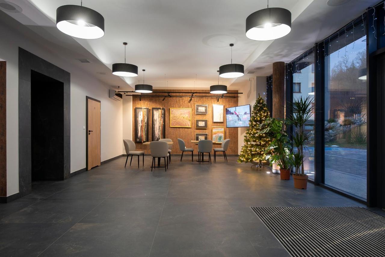 ויסלאו Hotel Jarzebata מראה חיצוני תמונה
