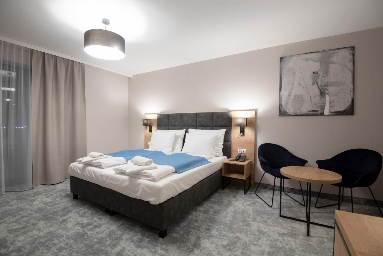 ויסלאו Hotel Jarzebata מראה חיצוני תמונה