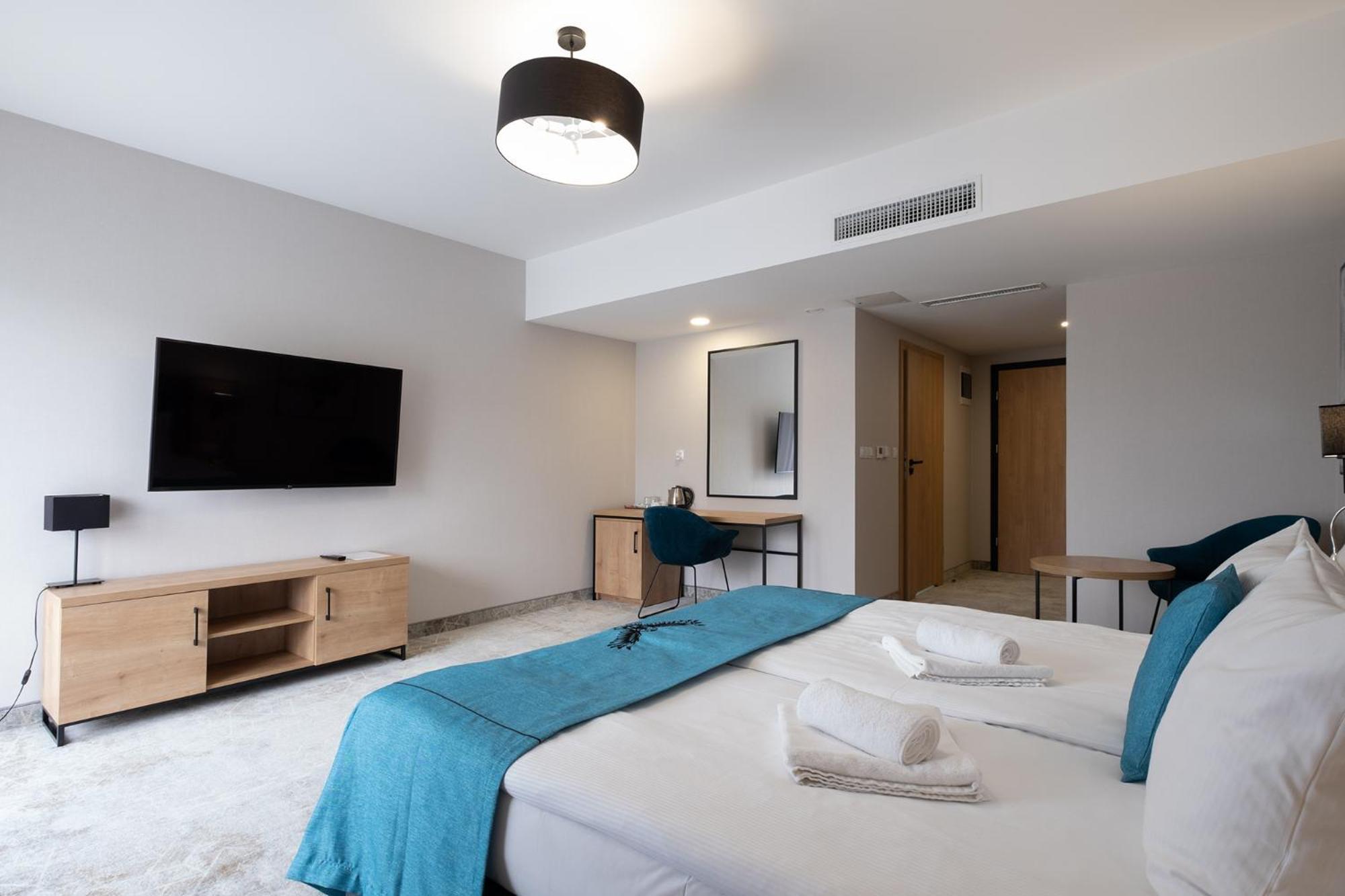 ויסלאו Hotel Jarzebata מראה חיצוני תמונה