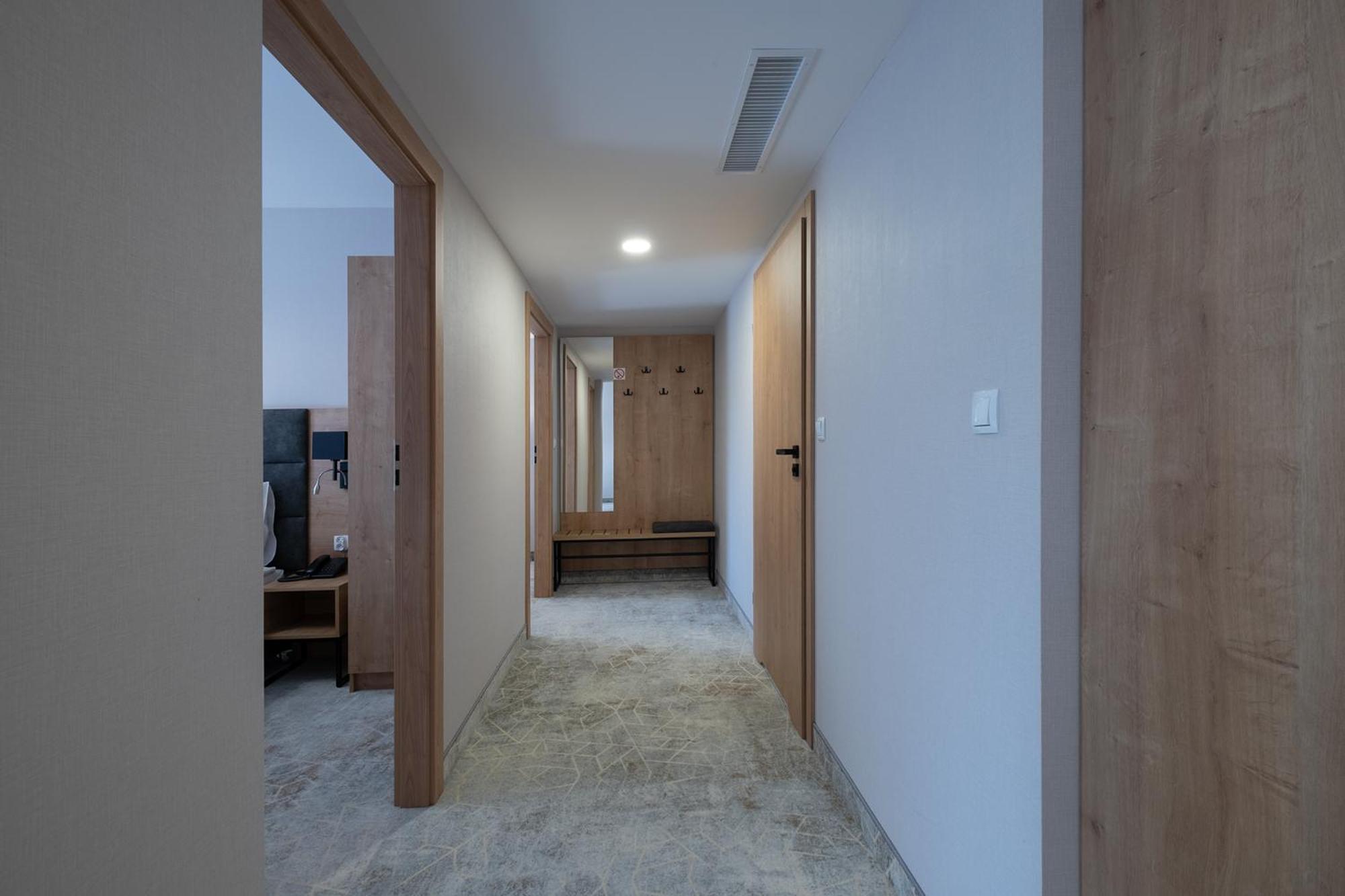 ויסלאו Hotel Jarzebata מראה חיצוני תמונה